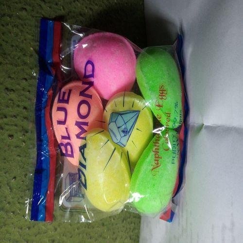 NAPHTHALENE EGGS COLOUR