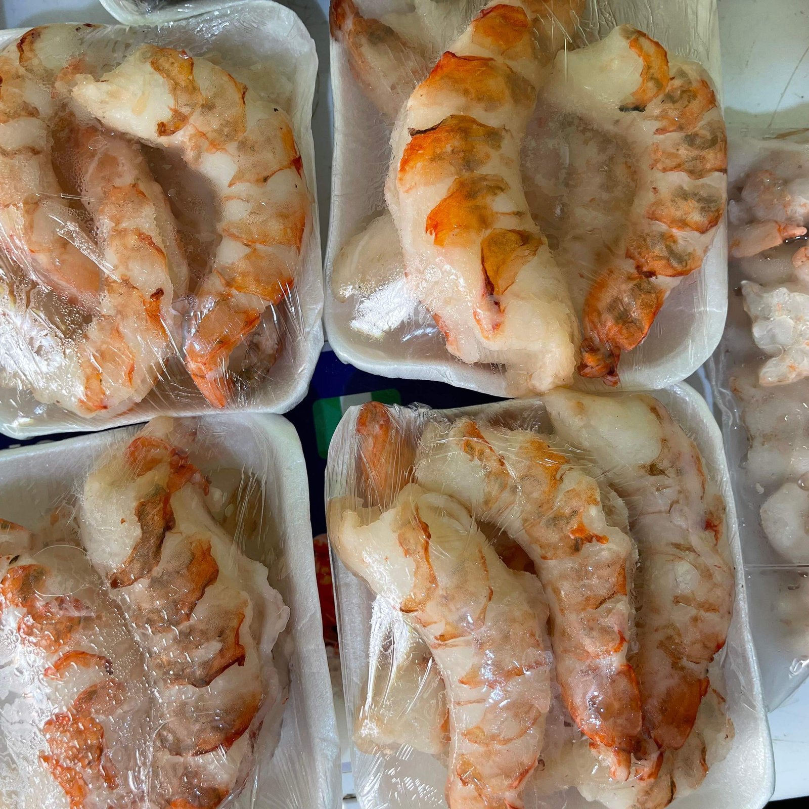 JUMBO PEELED PRAWNS 250g